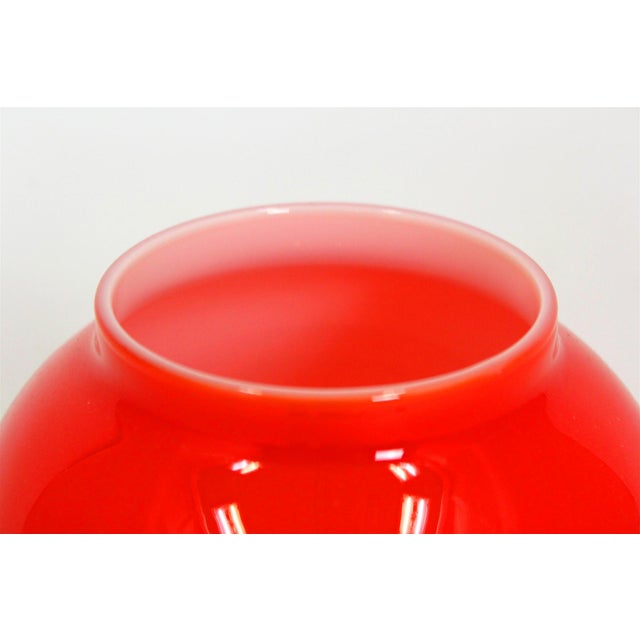 1970s Vintage Red Glass Table Lamp attributed to Štěpán Tabery, Former Czechoslovakia, 1970s For Sale - Image 5 of 8