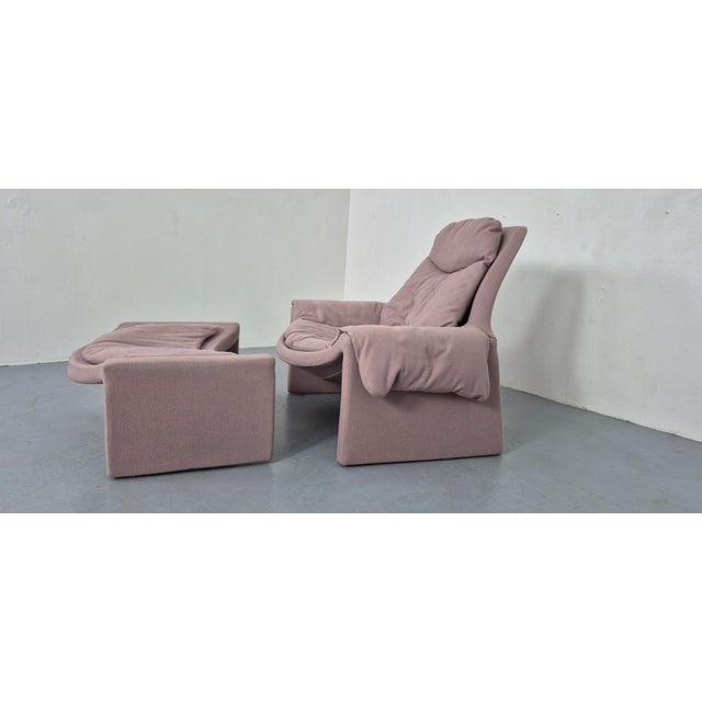 Set of P60 Chair and Ottoman by Vittorio Introini for Saporiti, Italy, 1960s For Sale - Image 6 of 16
