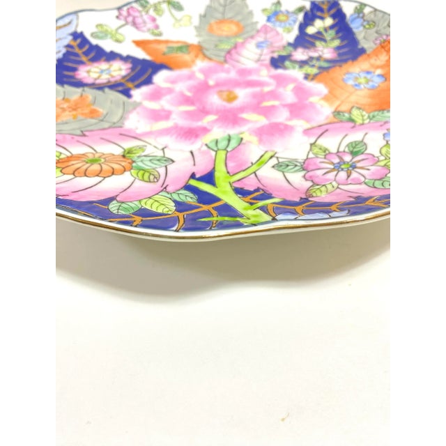 Pink Vintage Chinese Tobacco Leaf Porcelain Plate Chinoiserie Decorative Plate For Sale - Image 8 of 11