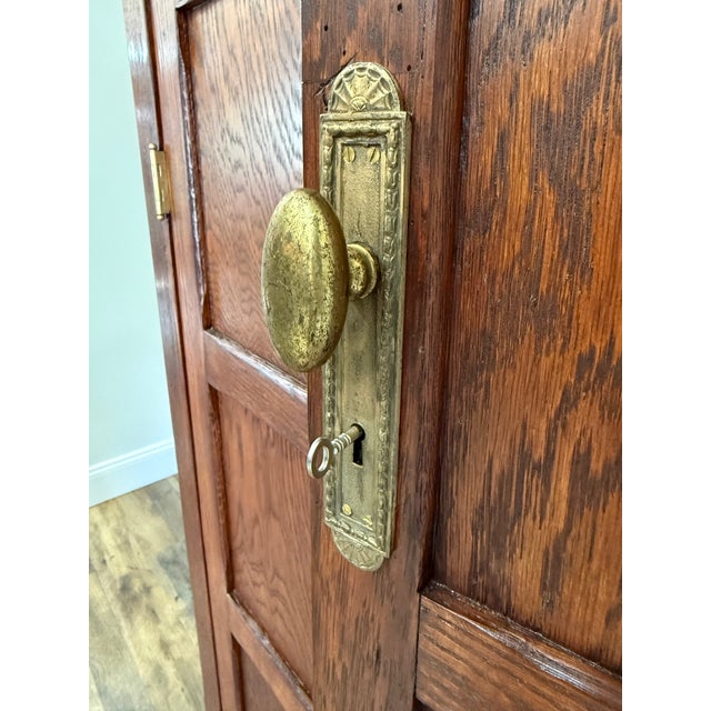Early 20th Century Tall Oak Cabinet / Pantry For Sale - Image 4 of 18