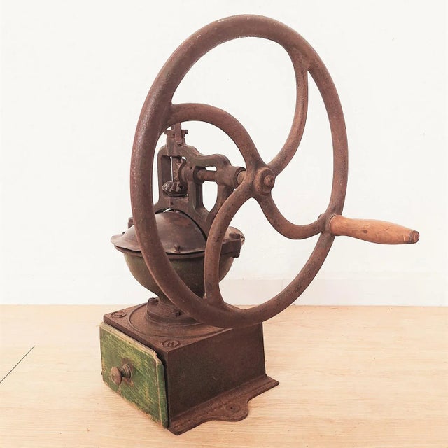 Flywheel Coffee Grinder in Cast Iron, 1850-1880 For Sale - Image 6 of 6