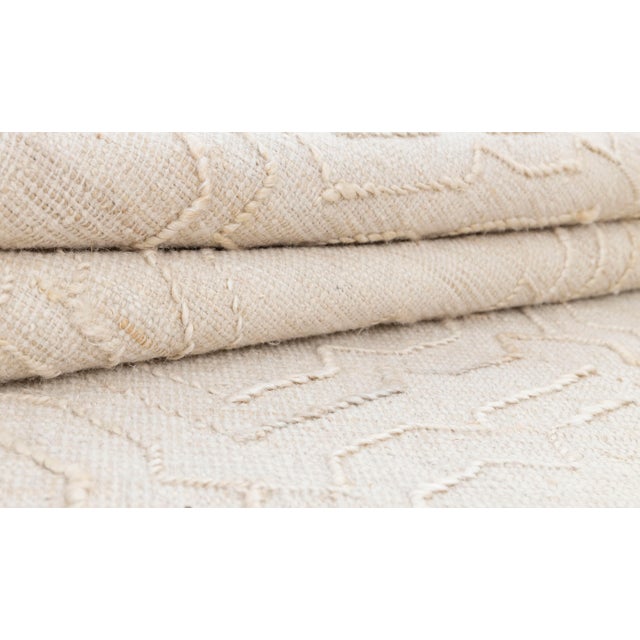 Textile Bohemian White Jute Flatweave Rug Hand Woven, Boho Scandinavian Decor 6x9Ft. For Sale - Image 7 of 12