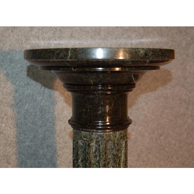 High column green marble was decorated with flutes and fluted, base and marquee molded, octagonal base, rotating top plate...