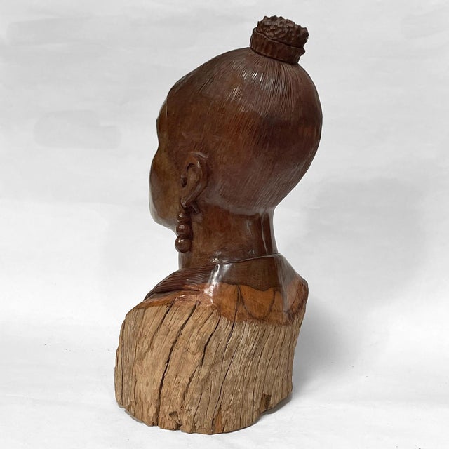 Mid 20th Century Abraham Chikumbirike Ironwood Carving of Female Bust For Sale - Image 5 of 11