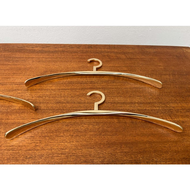 Mid-Century Modern Hollywood Regency Style Brass Coat Hanger, 1960s, Set of 5 For Sale - Image 16 of 18