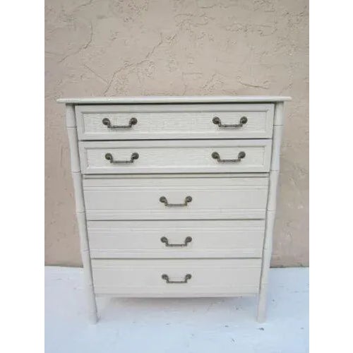 1970s Hollywood Regency Broyhill White Chest Vintage 5 Drawers For Sale - Image 9 of 13