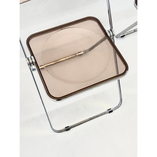 Silver Vintage Plia Folding Chairs by Giancarlo Piretti for Anonima Castelli, 1970s, Set of 2 For Sale - Image 8 of 18