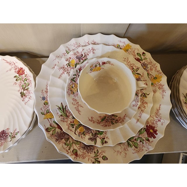 Home Inspirations Auctions is pleased to offer this 49 piece set of Spode Fairy Dell dishes. This set includes 10 dinner...