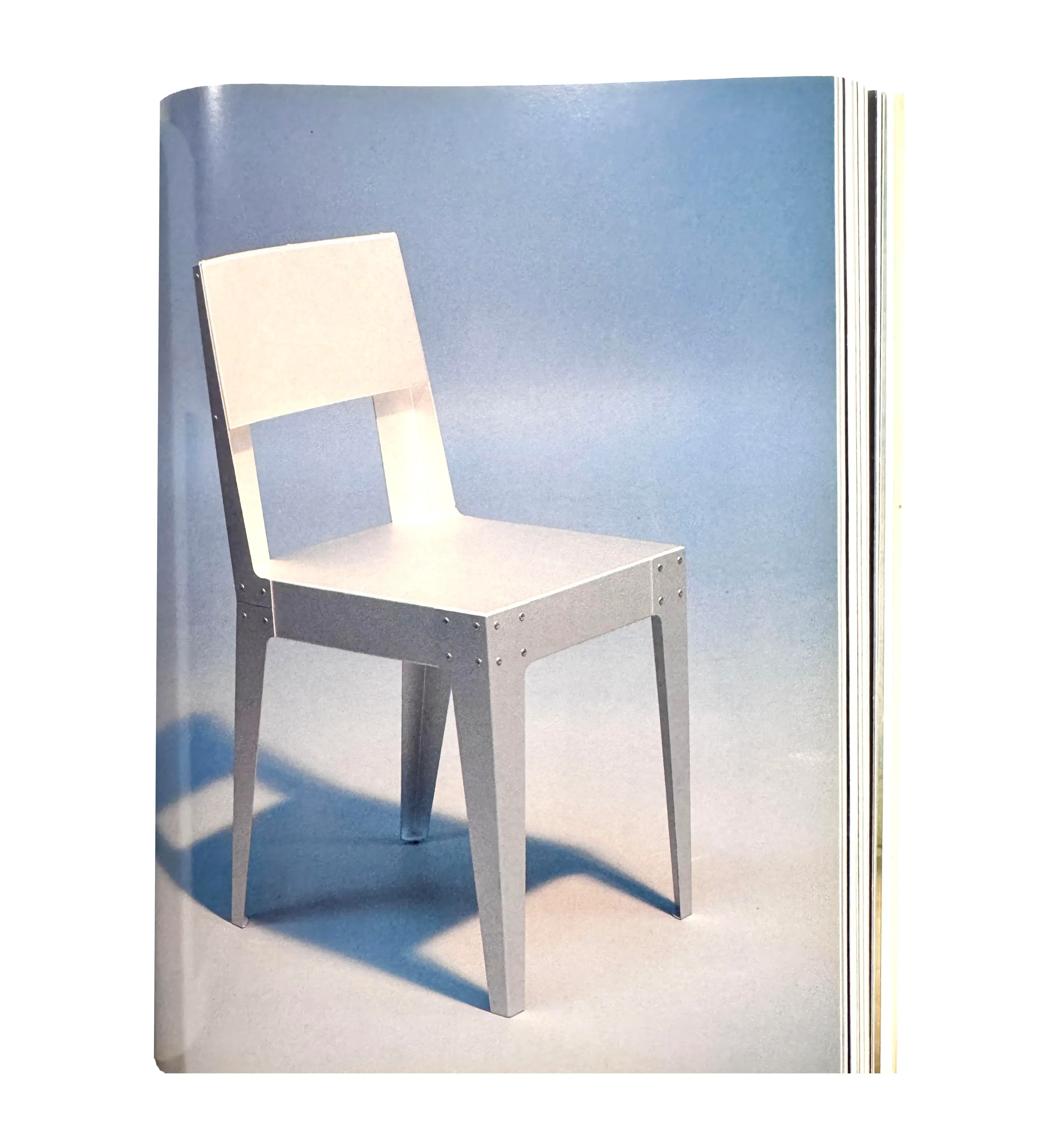 50 Chairs: Innovations in Design and Materials