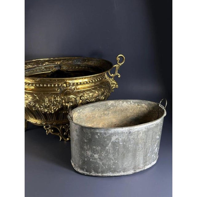 French Napoleon III Embossed Brass Planter or Ice Bucket with Empress Pattern, 18th Century For Sale - Image 9 of 11
