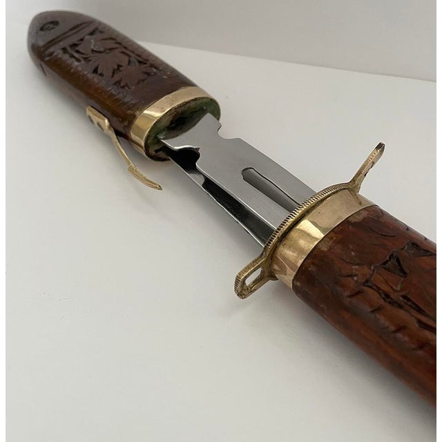1960s Fish Shaped Carved Wood & Brass Carving Knife Set- 2 Pieces For Sale In New York - Image 6 of 7