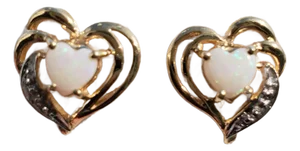 Heart Shaped Opal Studs 14k Yellow Gold, 2 Pieces
