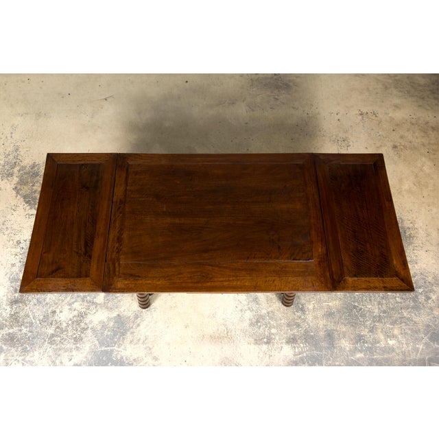 Late 19th Century English Jacobean Style Walnut Extendable Dining Table For Sale In New York - Image 6 of 18