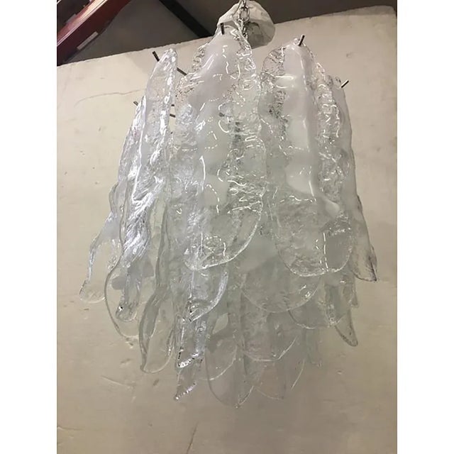 Modern Murano Glass Fiamma Chandelier in Venini Style by Simoeng For Sale - Image 4 of 9
