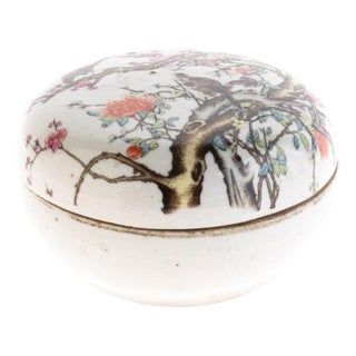 Chinese Famille Rose Porcelain and Ceramic Lidded Box For Sale