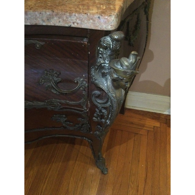 Italian Rococo Style 18th Century Commode For Sale - Image 4 of 13