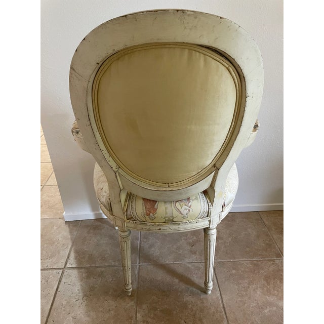 I purchased these items in NYC 1991. Had them finished and upholstered. The upholstery is original, old and faded, torn a...