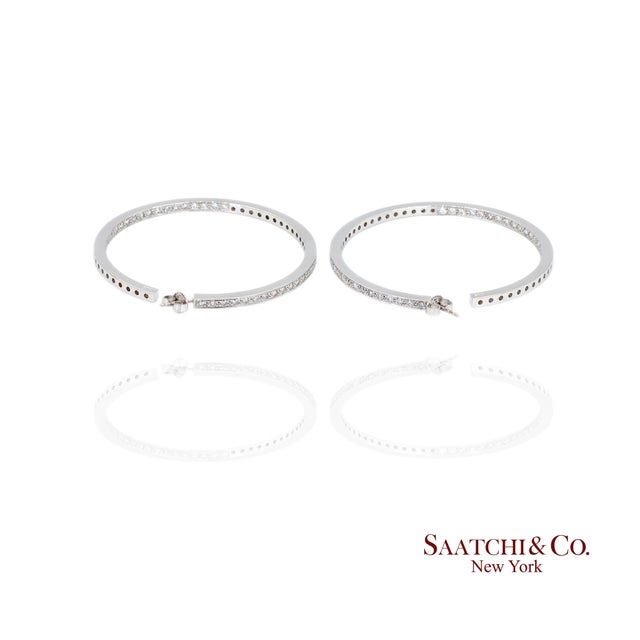 Contemporary 18k(750) Solid White Gold Natural Diamond Hoop Earrings in and Out Diamond For Sale - Image 3 of 10