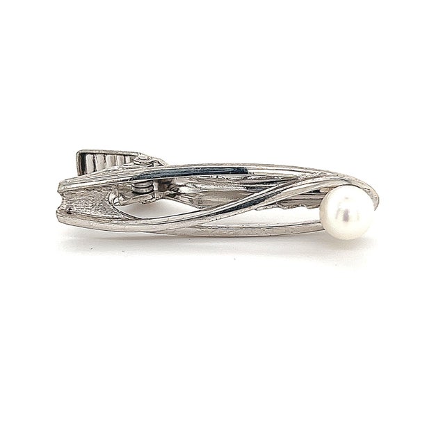 White 1990s Mikimoto Estate Akoya Pearl Men's Tie Clasp Silver 7 mm 5.3 Grams For Sale - Image 8 of 11
