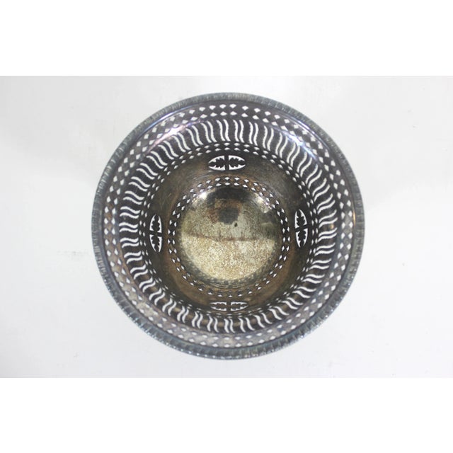 Silver Antique Barker-Ellis Silver Plated Pedestal Sugar Basket Bowl Small Trinket Dish Catchall Candy Dish, Silver Plated Bowl For Sale - Image 8 of 9