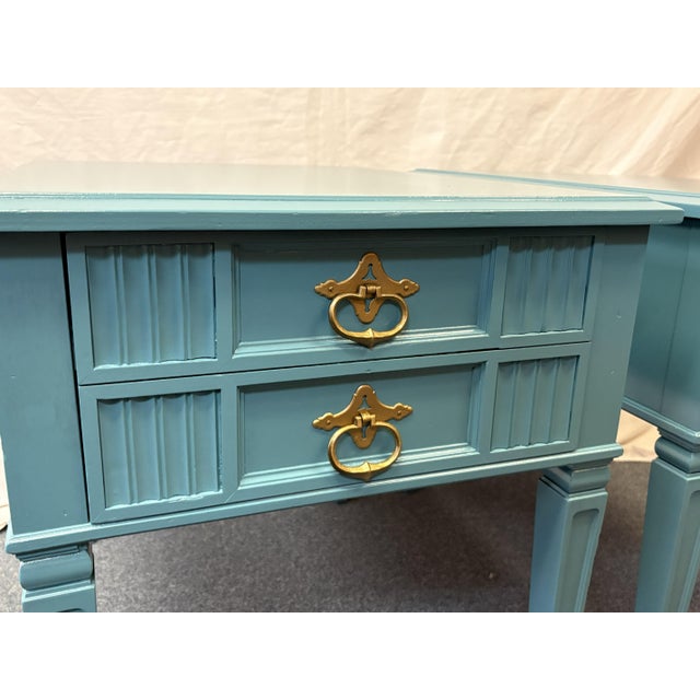 Vintage Heritage Furniture Solid Wood End Tables/ Nightstands With New Paint- A Pair For Sale In West Palm - Image 6 of 15