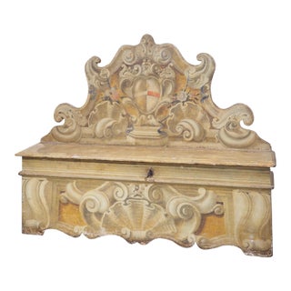 18th Century Painted Armorial Cassapanca Bench From Tuscany, Italy For Sale
