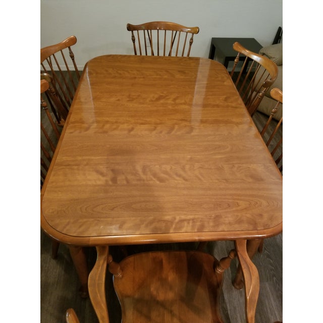 20th Century English Traditional Ethan Allen Solid Maple Large Dining