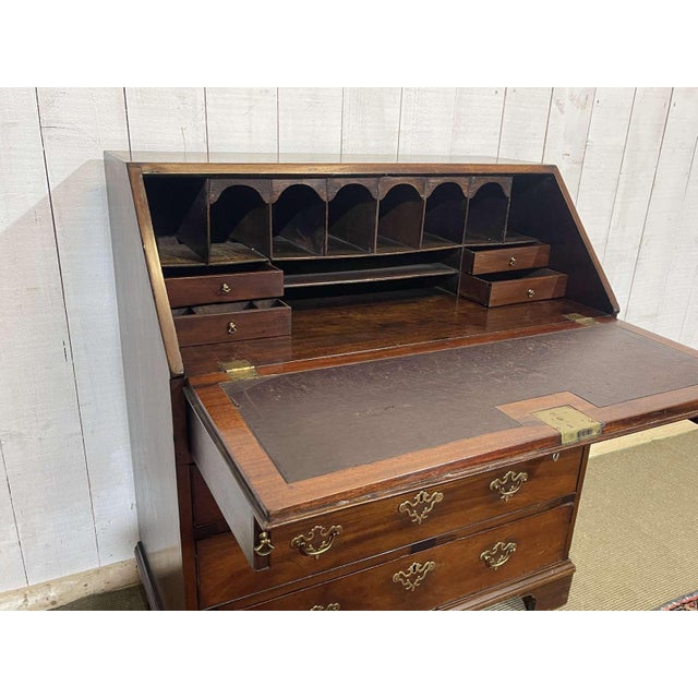 19th Century Georgian English Slant-Back Desk in Mahogany and Oak For Sale - Image 10 of 18
