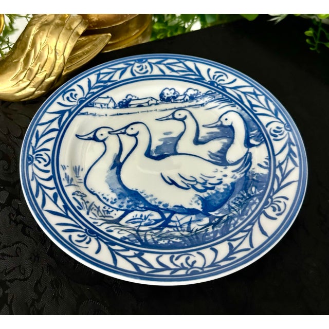 1980s Williams-Sonoma Brittany Blue & White Farm Scene Plates - 6 PCS For Sale In Phoenix - Image 6 of 12