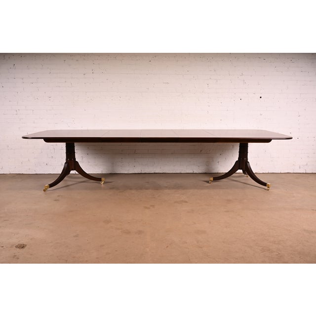 English Baker Furniture Stately Homes Georgian Banded Mahogany Double Pedestal Extension Dining Table | Newly Refinished For Sale - Image 3 of 14