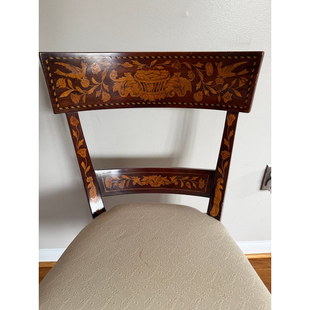 Continental Neoclassical Revival Inlaid Kidney-Form Writing Desk With en Suite Chairs, Early 20th Century For Sale In Washington DC - Image 6 of 10