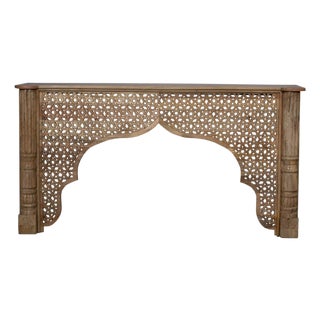1960s Rustic Brown Reclaimed Wood Console Table With Lattice Arch Carving – 1 Piece For Sale