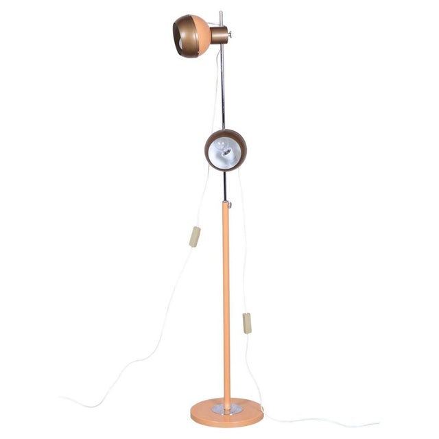 Maker: Mauro Ferretti This elegant table lamp from the renowned Italian manufacturer Mauro Ferretti references the...