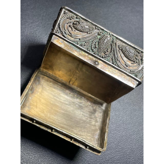 Tribal Mid 20th Century 900 Solid Silver Marked Sura Ornate Filagree Jewelry Box For Sale - Image 3 of 7