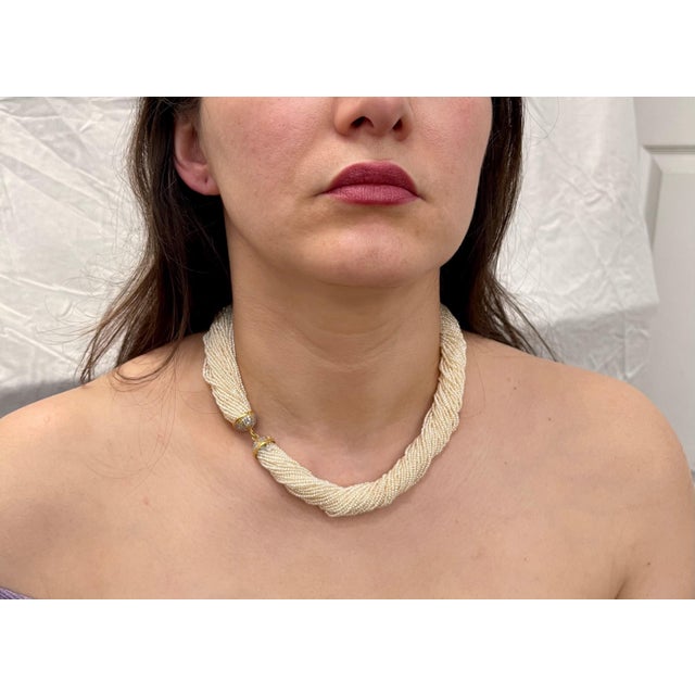 400 Carat Seed Pearl Necklace with Diamond & 14 Karat Yellow Gold Bell Cap Clasp For Sale - Image 11 of 18