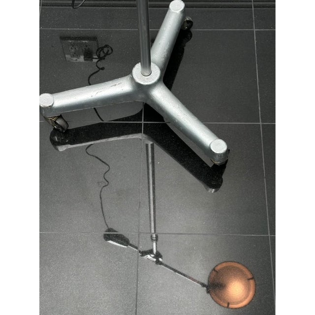 Metal Vintage Mid-Century Architect Floor Lamp by Ferdinand Solère for Solr Model No. 219r (France, 1980s) For Sale - Image 7 of 7