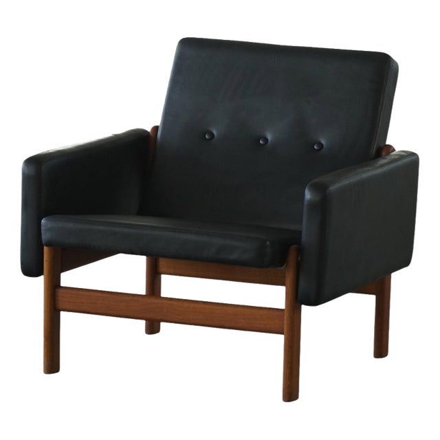 Easy Chair in Oak and Leather by Jørgen Bækmark for FDB Møbler, Denmark, 1960s For Sale