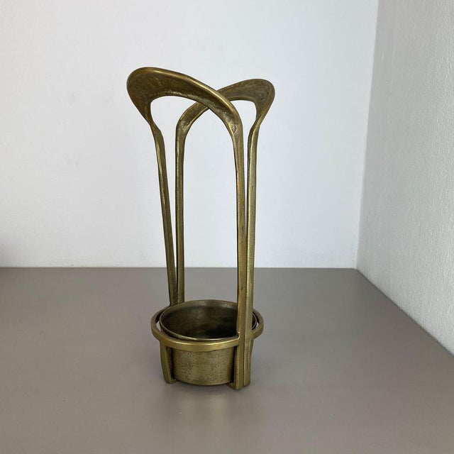 Hollywood Regency Brutalist Brass Umbrella Stand, Italy, 1970s For Sale - Image 4 of 18