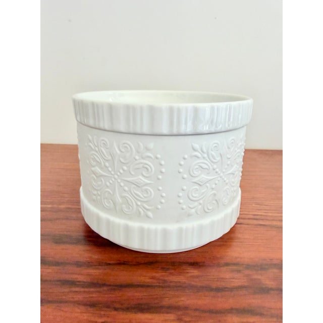German Edelstein Bavaria Bowl with Lid, 1970s For Sale - Image 6 of 10