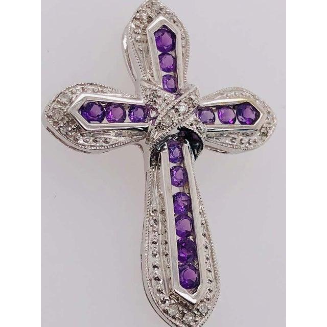 14 Karat White Gold Pendant Cross With Amethysts and Diamonds For Sale - Image 4 of 6