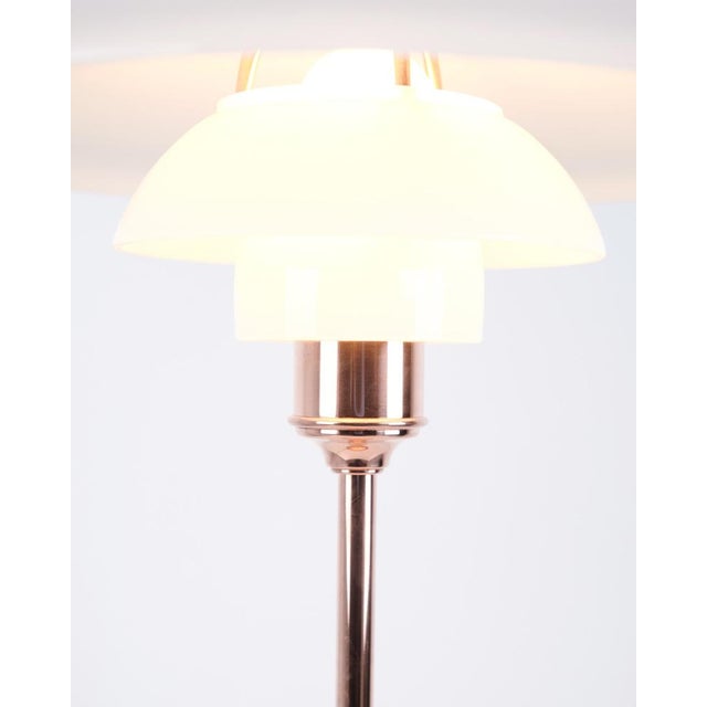 Vintage Table Lamp in Copper and White Opal by Poul Henningsen for Louis Poulsen, 2015 For Sale - Image 3 of 11
