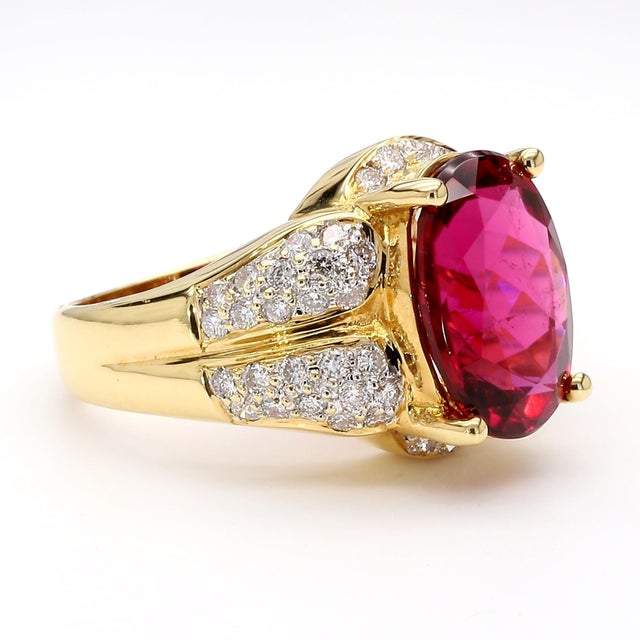 Red 10 Carat Rubellite Tourmaline Diamond 18k Gold Vintage Cocktail Ring, Size 7.75 For Sale - Image 8 of 12