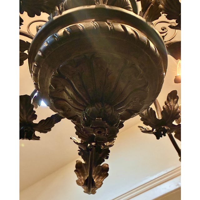 Late 20th Century Large French Provincial Style Chandelier For Sale In New Orleans - Image 6 of 6