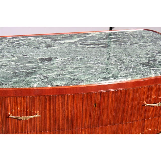 Mid-Century Modern Chest of Drawers with Green Marble and Ducrot Brass by Paolo Buffa, 1950 For Sale - Image 3 of 17