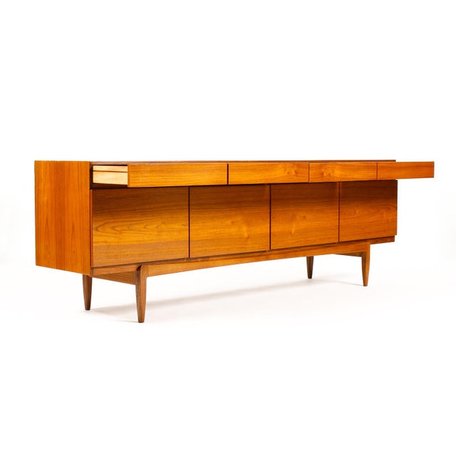 1960s Danish Modern Mid Century Teak Large Credenza Sideboard — Kofod Larsen Model Fa66 For Sale In Los Angeles - Image 6 of 12