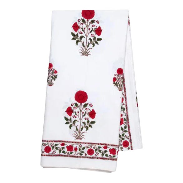 Amaya 10-Seat Red Tablecloth For Sale