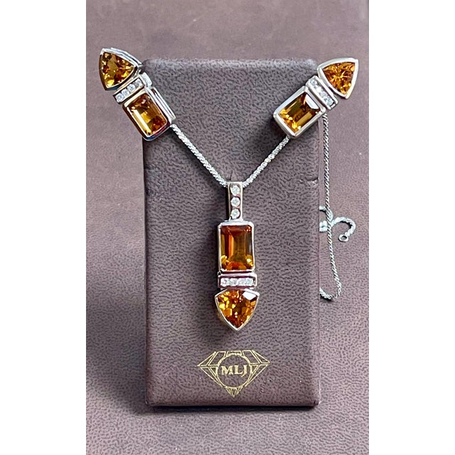 28 Carat Citrine & Diamond Pendant & Matching Earrings 14 Karat Gold Chain Set For Sale In New York - Image 6 of 18
