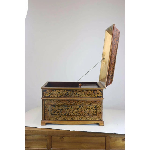 Chinoiserie 19th Century Large Chinoiserie Penwork Box Table with Mother-of-Pearl Inlay For Sale - Image 3 of 8