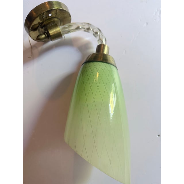Hollywood Regency 1950s Italian Murano Reticello Green Glass Wall Sconce by Barovier & Toso For Sale - Image 3 of 10