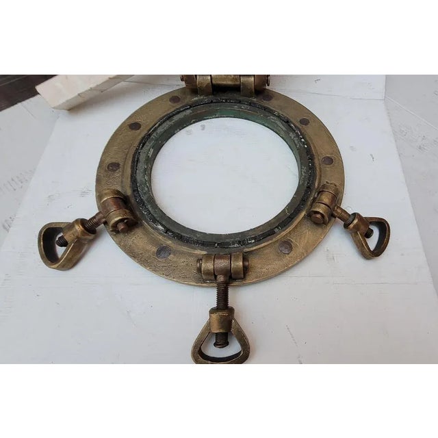 Ship Porthole in Brass, 1940s For Sale - Image 3 of 6